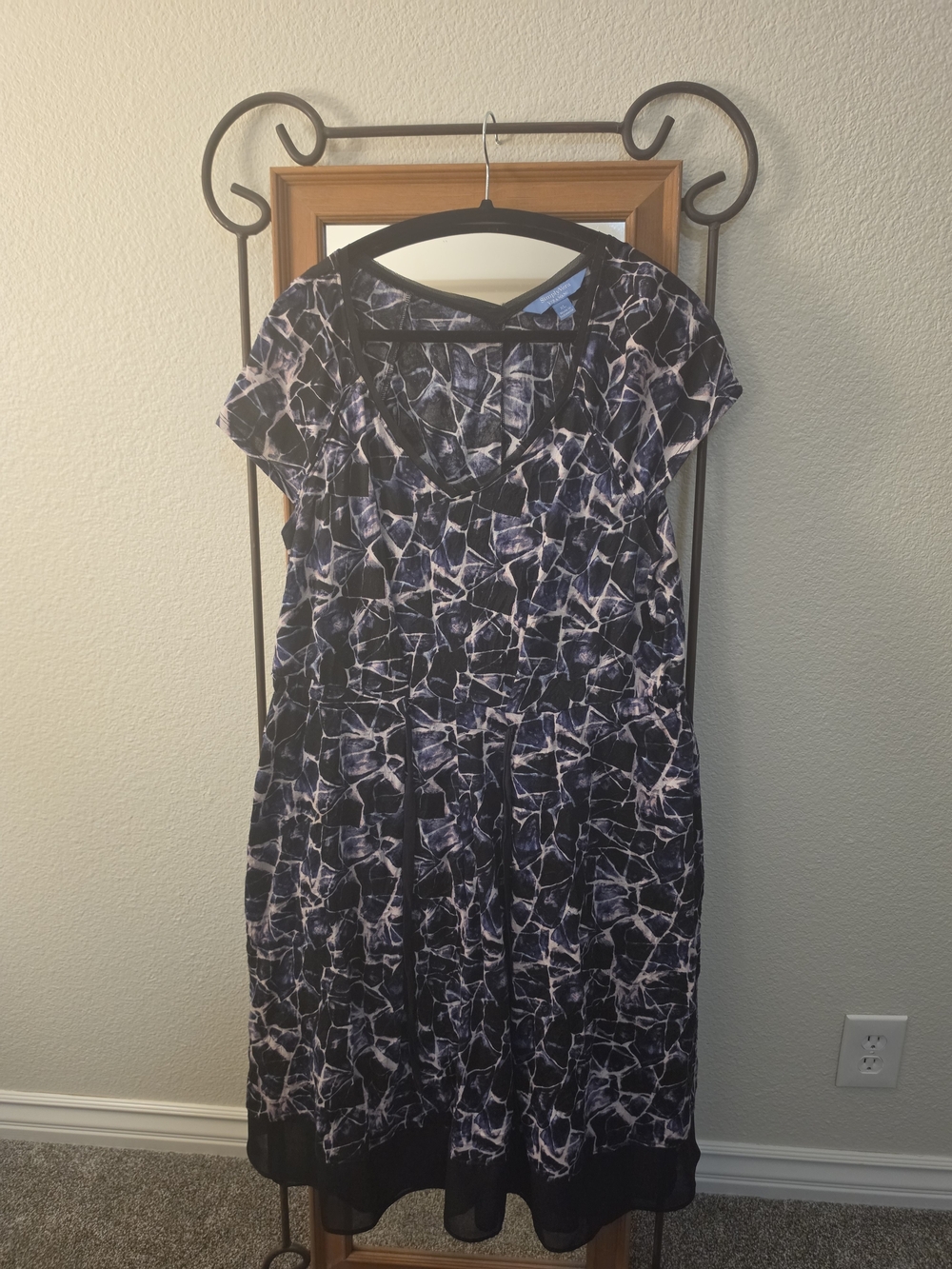 Simply Vera Vera Wang Navy Abstract Print Midi Dress